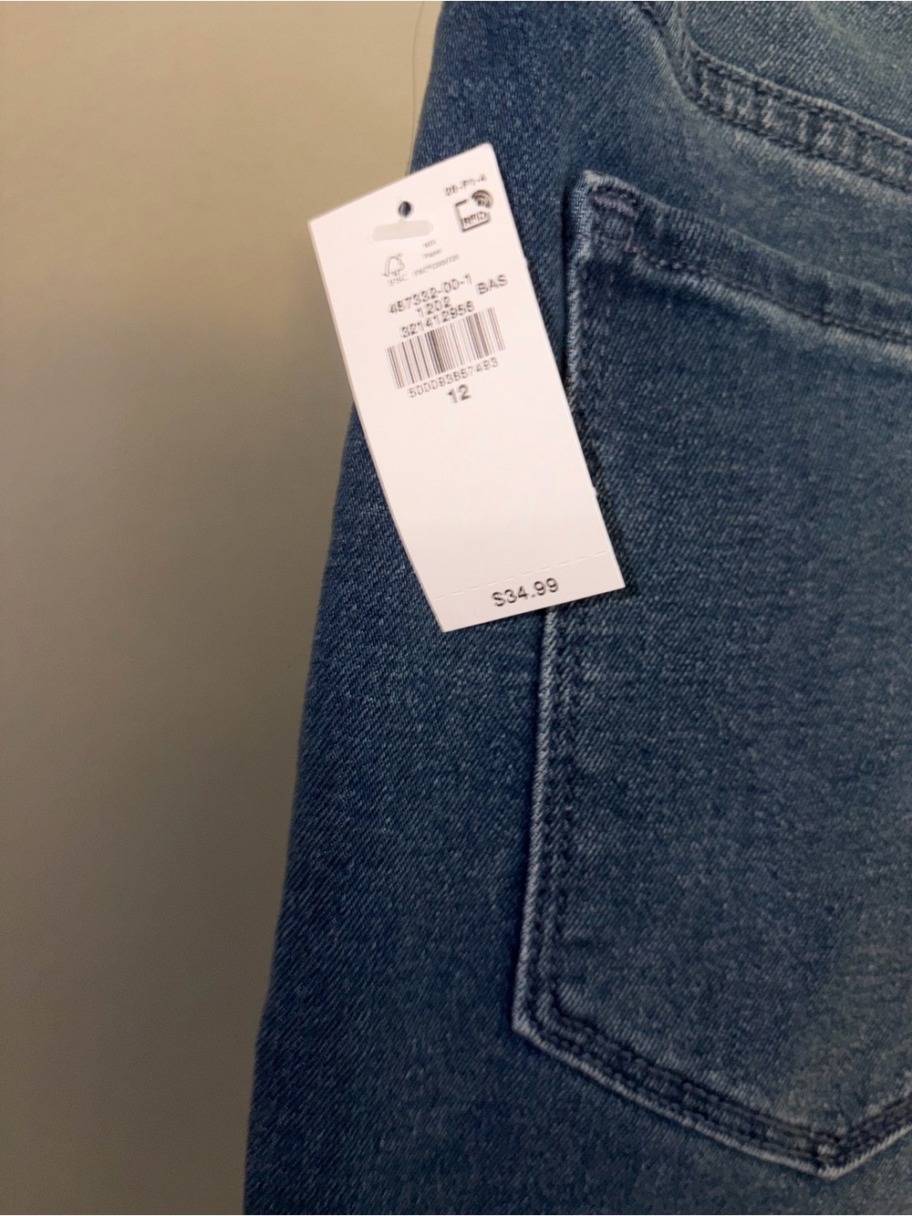 Brand New with Tags (NWT) Old Navy High-Rise Wow Flare Jeans - Size 12 - Picture 6 of 6